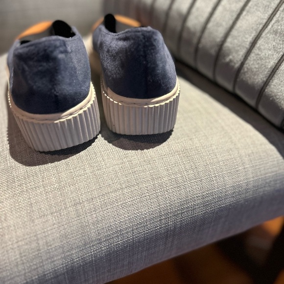 LOGO by Lori Goldstein - Platform Sneakers - LI-Sylvie - Navy - Size 6 - Picture 3 of 7